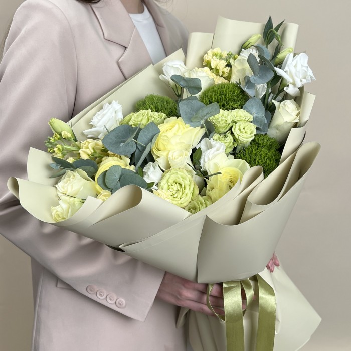 Букет дня с розами Млечный путь